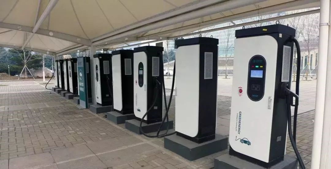 甄選汽車充電樁廠家，品質(zhì)保障愛車充電無憂