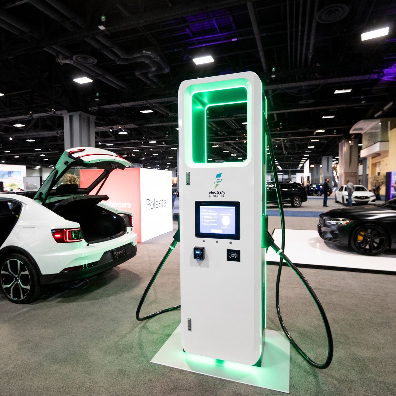 汽車充電樁的環(huán)保效益與經(jīng)濟(jì)效益探討