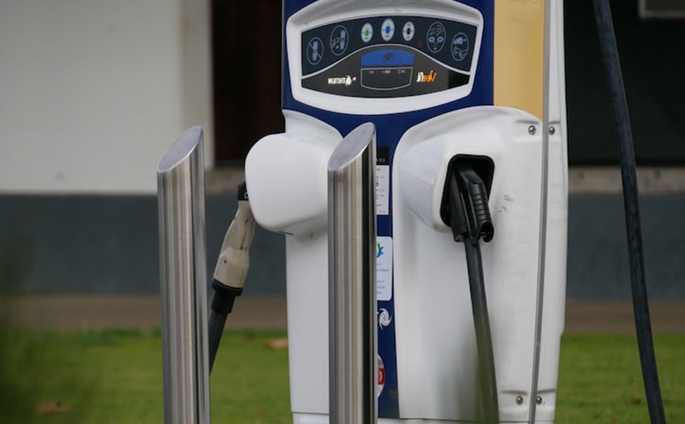 新能源汽車充電樁技術革新與市場前景
